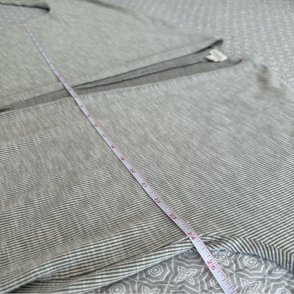 DONNI Anthropologie Gray White Lightweight Ribbed Striped Open Cardigan O/S - Picture 6 of 9